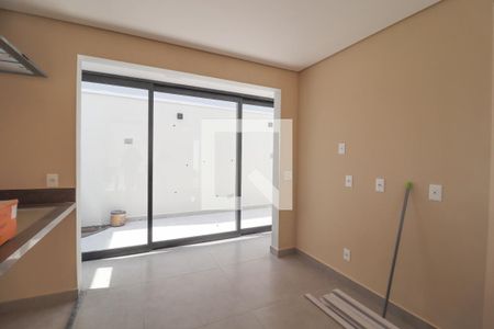 Casa à venda com 168m², 3 quartos e 2 vagas Casa à venda com 168m², 3 quartos e 2 vagasÁrea de Serviço