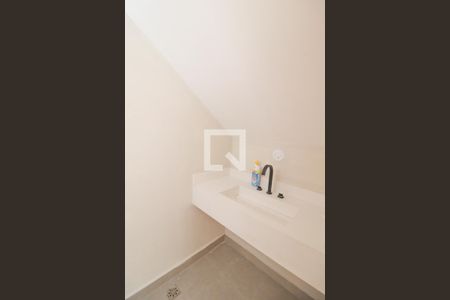 Casa à venda com 168m², 3 quartos e 2 vagas Casa à venda com 168m², 3 quartos e 2 vagasLavabo