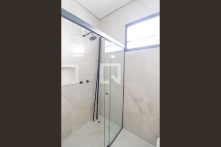 Casa à venda com 168m², 3 quartos e 2 vagas Casa à venda com 168m², 3 quartos e 2 vagasSuíte