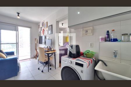 Sala/Cozinha/Área de Serviço de apartamento para alugar com 1 quarto, 30m² em Bom Retiro, São Paulo