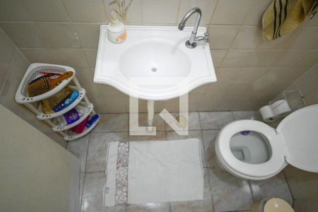 Lavabo de casa para alugar com 3 quartos, 195m² em Parque Fongaro, São Paulo