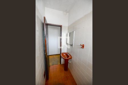 Banheiro de apartamento para alugar com 1 quarto, 44m² em Jardim das Nações, Taubaté