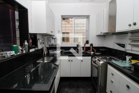 Cozinha de apartamento à venda com 3 quartos, 112m² em Nova Suíça, Belo Horizonte