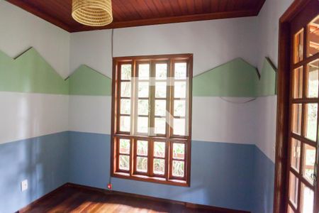 quarto 2 de casa de condomínio à venda com 3 quartos, 2000m² em Vila Campestre, Nova Lima