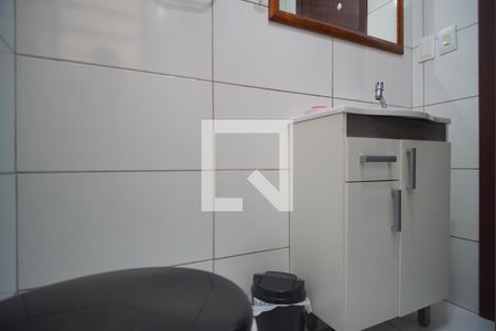 Banheiro Corredor de apartamento para alugar com 3 quartos, 71m² em Petrópolis, Porto Alegre