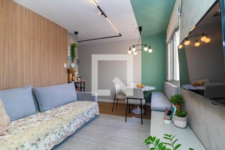 Sala de apartamento à venda com 3 quartos, 63m² em Vila Carmosina, São Paulo