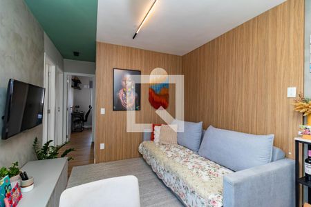 Sala de apartamento à venda com 3 quartos, 63m² em Vila Carmosina, São Paulo