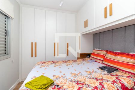 Quarto 1 de apartamento à venda com 3 quartos, 63m² em Vila Carmosina, São Paulo