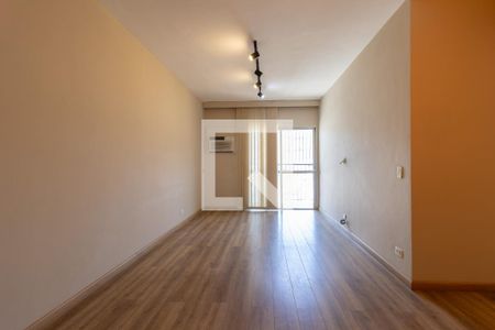 Apartamento à venda com 80m², 2 quartos e 1 vagaSala