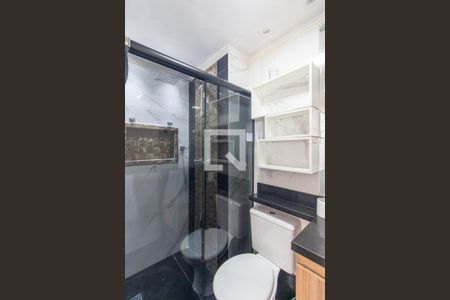 Banheiro de apartamento à venda com 2 quartos, 48m² em Vila Curuçá Velha, São Paulo