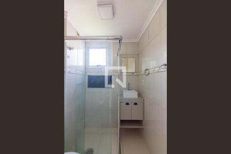 Banheiro de apartamento à venda com 2 quartos, 59m² em São Pedro, Osasco