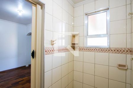 Banheiro de casa para alugar com 1 quarto, 25m² em Vila Linda, Santo André