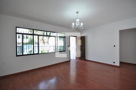 Sala de casa para alugar com 5 quartos, 300m² em Jardim Guapira, São Paulo