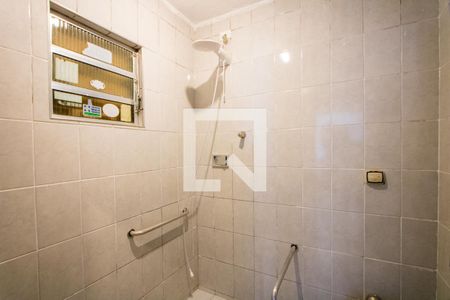 Banheiro de apartamento para alugar com 2 quartos, 100m² em Parque Sao Vicente, Mauá