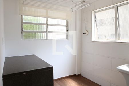 Apartamento à venda com 141m², 3 quartos e 1 vaga Apartamento à venda com 141m², 3 quartos e 1 vagaÁrea de Serviço