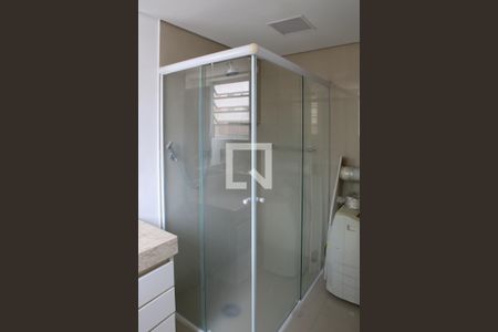 Apartamento à venda com 141m², 3 quartos e 1 vaga Apartamento à venda com 141m², 3 quartos e 1 vagaBanheiro da Suíte