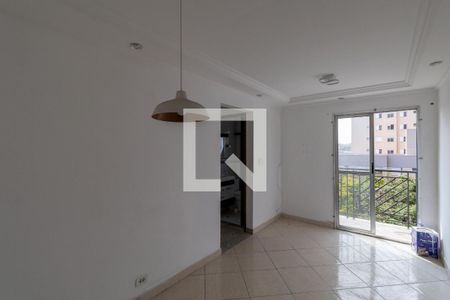 Sala de apartamento para alugar com 2 quartos, 43m² em Vila Carmosina, São Paulo