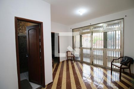 Sala 2º piso de casa para alugar com 3 quartos, 250m² em Ramos, Rio de Janeiro