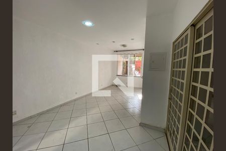 Sala de casa à venda com 3 quartos, 81m² em Piedade, Rio de Janeiro