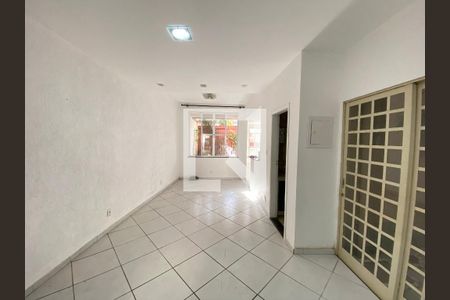 Sala de casa à venda com 3 quartos, 81m² em Piedade, Rio de Janeiro