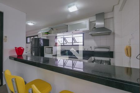 Cozinha de apartamento para alugar com 2 quartos, 148m² em Armação, Salvador