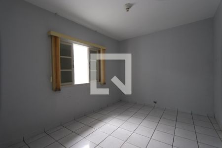 Quarto 2 de casa para alugar com 2 quartos, 110m² em Vila Sapopemba, São Paulo