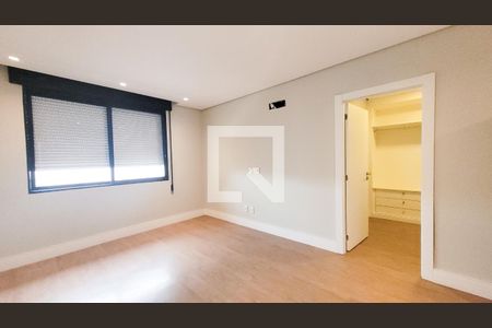 Suíte master de apartamento para alugar com 5 quartos, 400m² em Cambuí, Campinas