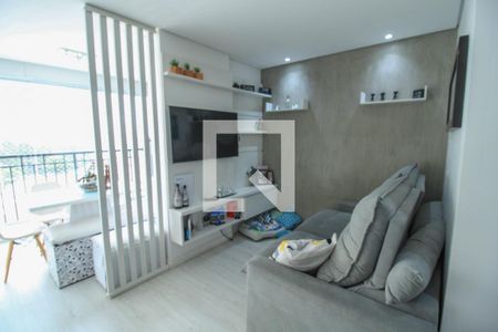 Sala de apartamento para alugar com 2 quartos, 67m² em Vila Bertioga, São Paulo