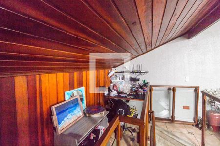 Sala de TV de casa de condomínio para alugar com 2 quartos, 98m² em Jardim Regina Alice, Barueri