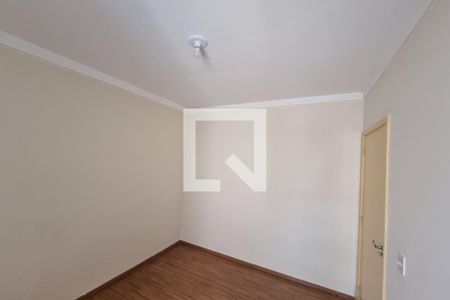 Dormitório 01 de apartamento para alugar com 2 quartos, 50m² em Valentina Figueiredo, Ribeirão Preto