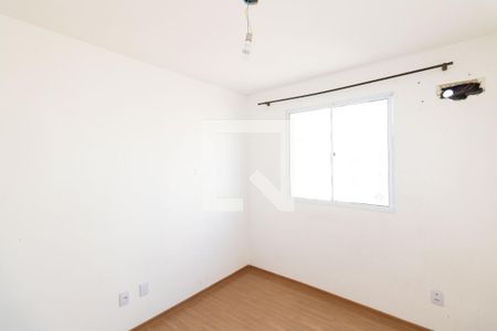 Quarto 2 de apartamento para alugar com 2 quartos, 57m² em Inhoaíba, Rio de Janeiro