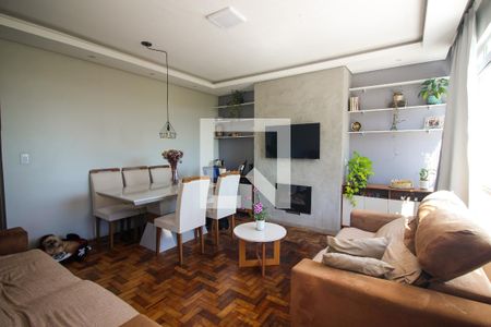 Sala 1 de casa à venda com 3 quartos, 250m² em Paternon, Porto Alegre