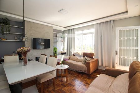 Sala 1 de casa para alugar com 3 quartos, 250m² em Paternon, Porto Alegre