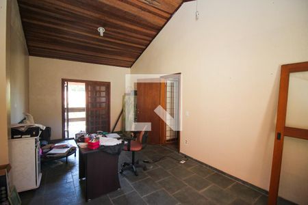 Sala 2 de casa para alugar com 3 quartos, 302m² em Partenon, Porto Alegre