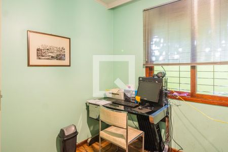 Quarto 1 de casa para alugar com 4 quartos, 300m² em Partenon, Porto Alegre