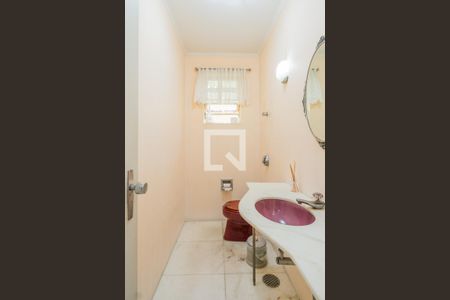 Lavabo de casa para alugar com 4 quartos, 300m² em Partenon, Porto Alegre