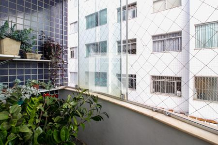 Vista Sala de apartamento à venda com 4 quartos, 130m² em Buritis, Belo Horizonte