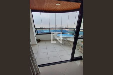 Sacada da sala de apartamento para alugar com 3 quartos, 200m² em Balneario, Florianópolis