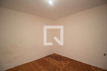 Sala/Quarto de casa para alugar com 1 quarto, 70m² em Parque Maria Domitila, São Paulo