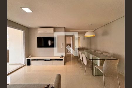 Sala de apartamento à venda com 2 quartos, 101m² em Campestre, Santo André