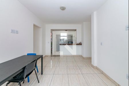 Sala de apartamento à venda com 3 quartos, 69m² em Padre Eustáquio, Belo Horizonte