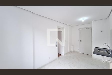 Sala/Cozinha de apartamento para alugar com 1 quarto, 28m² em Água Branca, São Paulo