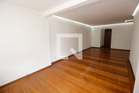 Sala de apartamento para alugar com 4 quartos, 111m² em Jardim Vitória Régia, São Paulo