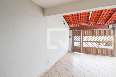 Casa à venda com 137m², 2 quartos e 2 vagas Casa à venda com 137m², 2 quartos e 2 vagasEdícula
