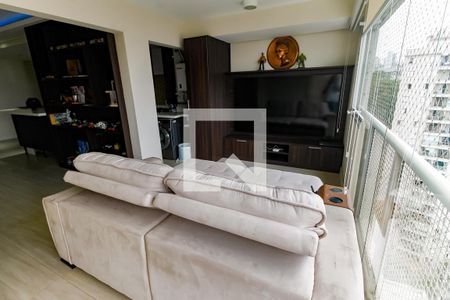 Sala de TV de apartamento à venda com 2 quartos, 75m² em Vila Andrade, São Paulo