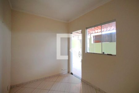 Sala de casa para alugar com 2 quartos, 50m² em Pompéia, Belo Horizonte