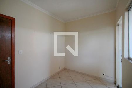 Sala de casa para alugar com 2 quartos, 50m² em Pompéia, Belo Horizonte