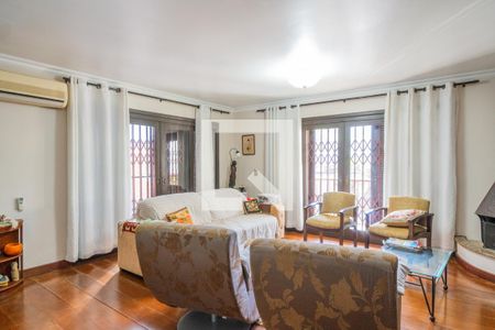 Casa à venda com 275m², 6 quartos e 4 vagas Casa à venda com 275m², 6 quartos e 4 vagasSala - Casa 2