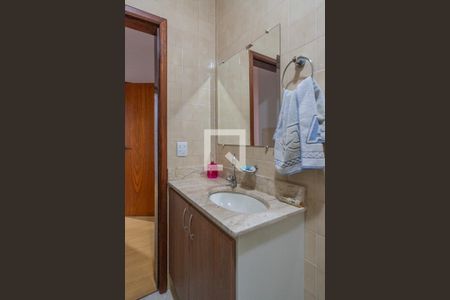 Casa à venda com 275m², 6 quartos e 4 vagas Casa à venda com 275m², 6 quartos e 4 vagasBanheiro Social - Casa 1