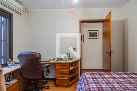 Casa à venda com 275m², 6 quartos e 4 vagas Casa à venda com 275m², 6 quartos e 4 vagasQuarto 3 - Casa 2